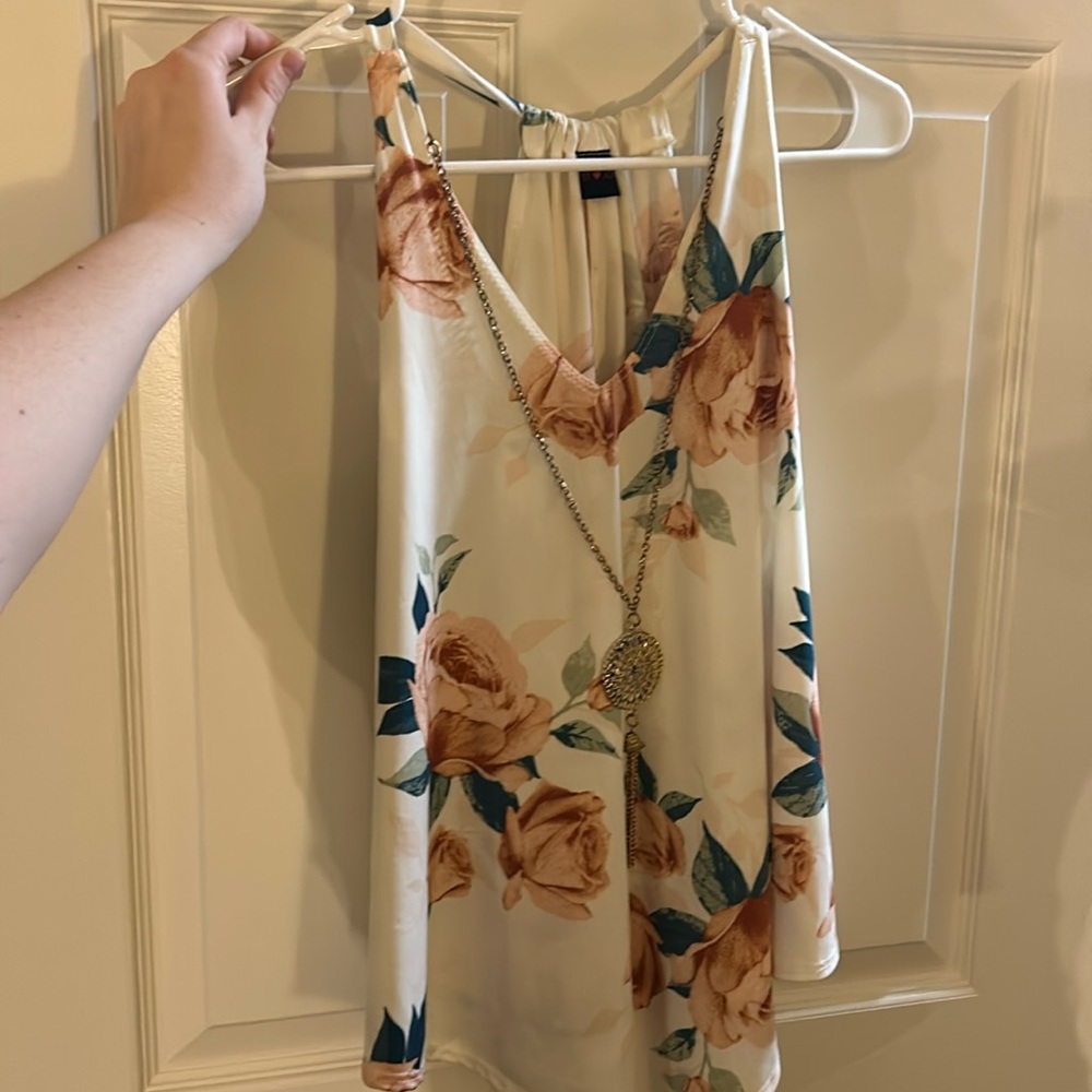 floral tank top